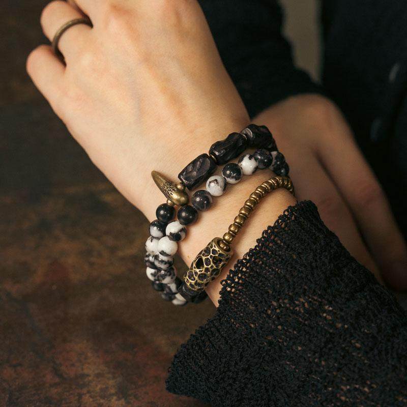 Speckle Spike Wrap