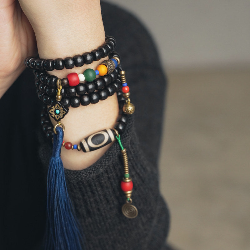 Eye Tassel Loop