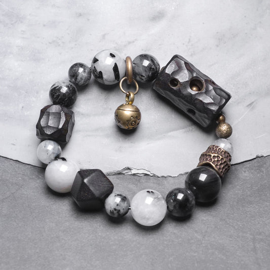 Contrast Crag Chime