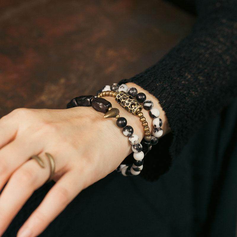 Speckle Spike Wrap