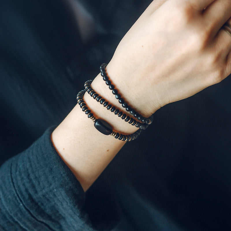 Ebon Twist Wrap